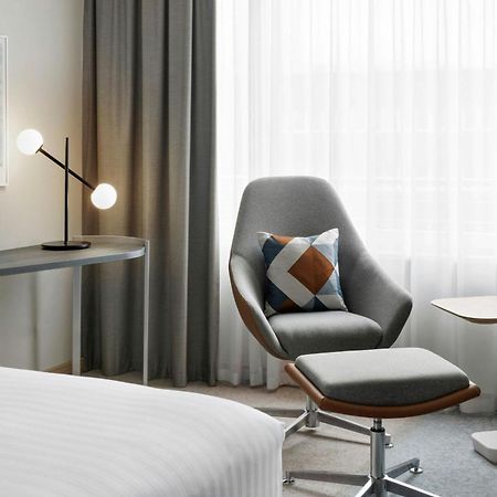 Готель Courtyard By Marriott Zurich North Екстер'єр фото