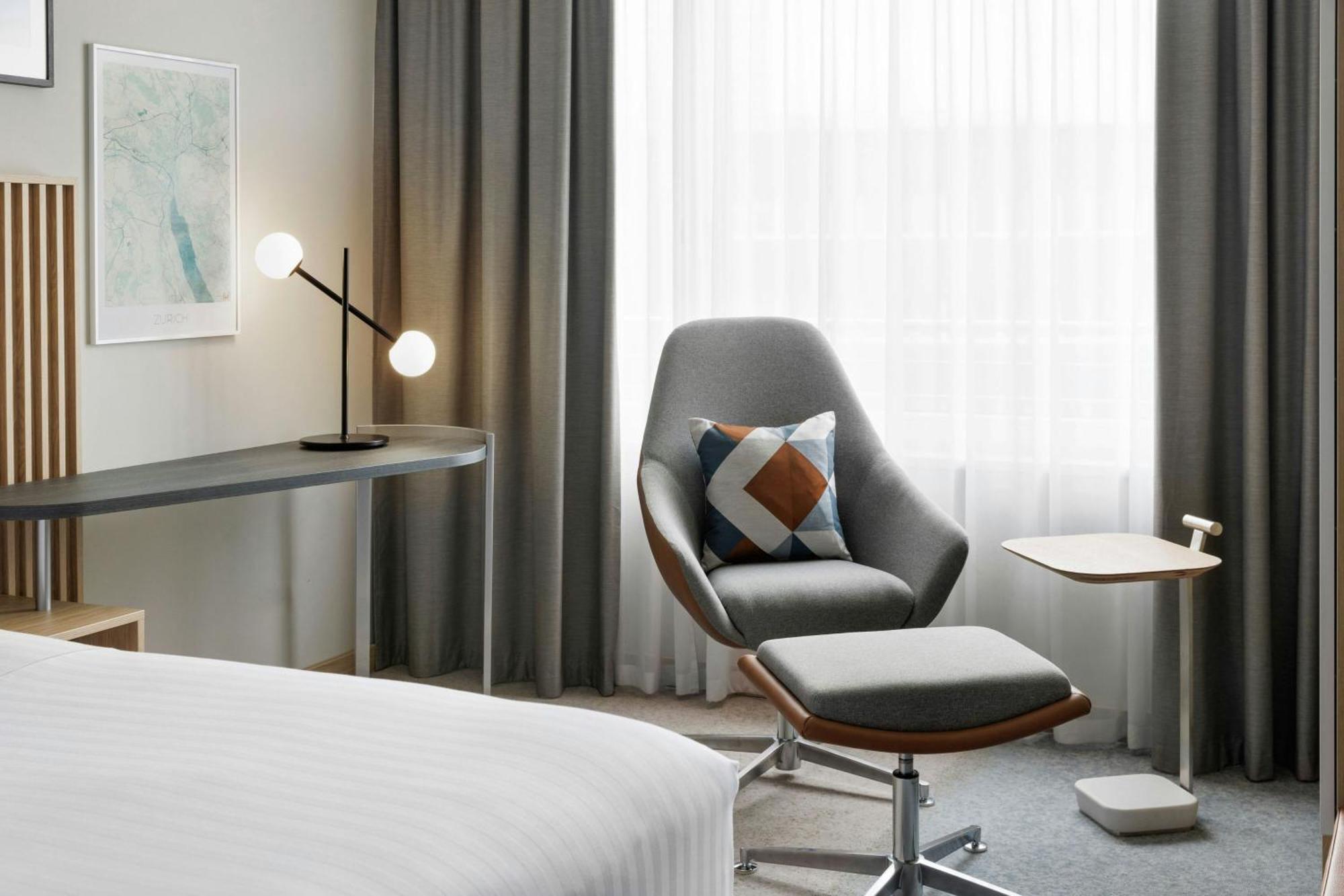 Готель Courtyard By Marriott Zurich North Екстер'єр фото