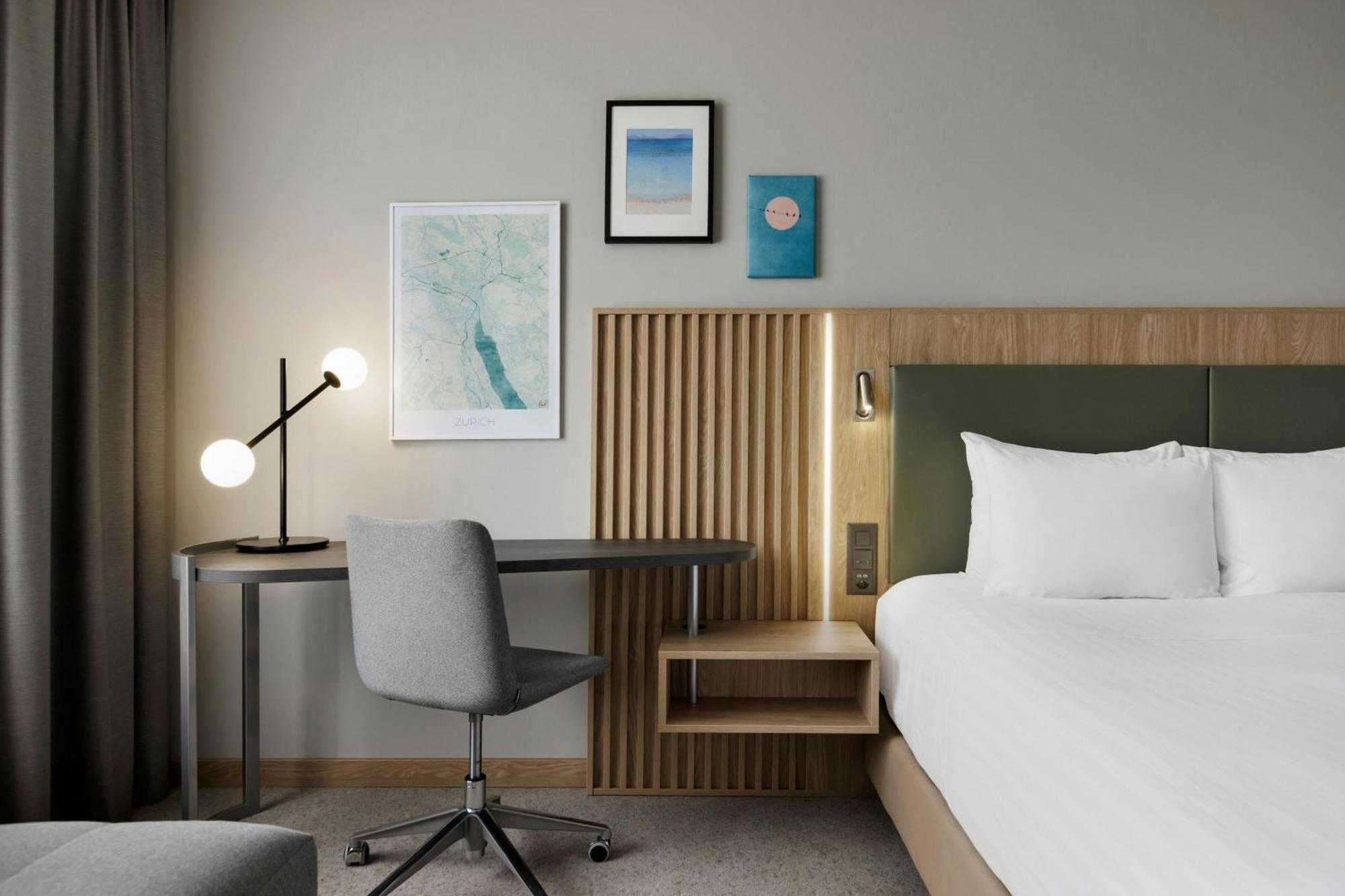 Готель Courtyard By Marriott Zurich North Екстер'єр фото